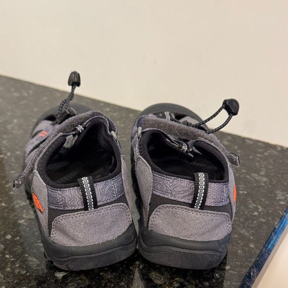 Keen Newport H2 Sandal Unisex Women's Size 5 Water Proof Sport Sandals Gray - Picture 3 of 11